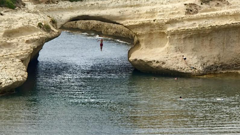 País arrisca perder cerca de 20% das praias até 2050 e 45% até 2100, segundo relatório recente.