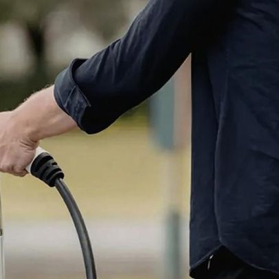 UE propõe corte de imposto na eletricidade para acelerar transição verde Irão