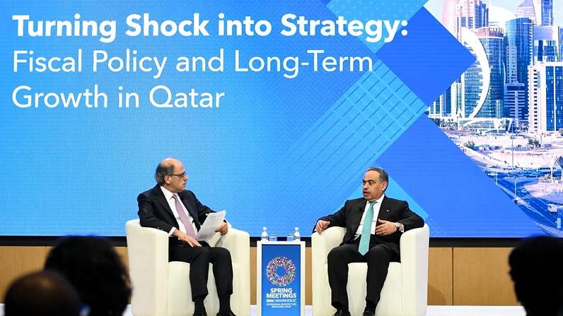 Catar alerta para choque global com Irão a reforçar controlo de Ormuz