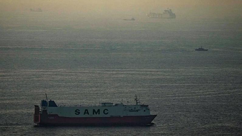 França: navio cruza Ormuz na primeira travessia ocidental no Irão