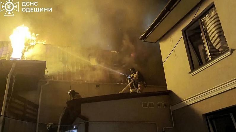 Ataque russo em Odessa mata duas pessoas e atinge hospitais e escolas