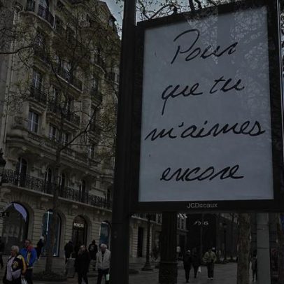 Digressão de 16 concertos de Céline Dion impulsiona turismo em Paris