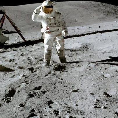 Charlie Duke, o mais jovem a pisar a Lua, apoia tripulação Artemis II