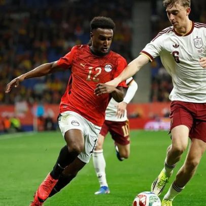 FIFA abre processo contra Espanha por cânticos racistas no Egito