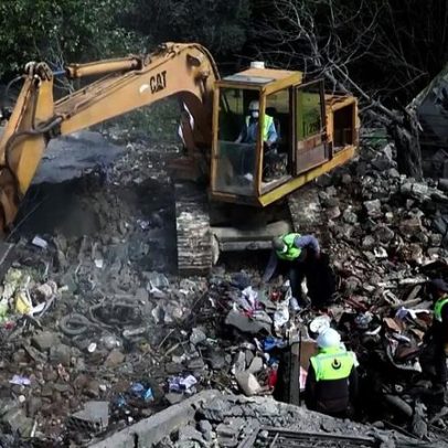 Cruz Vermelha avalia destroços de ambulâncias após ataques israelitas, Líbano