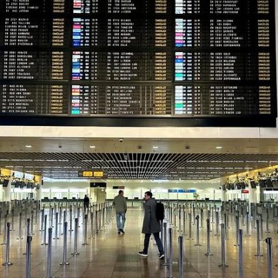 Aeroporto de Bruxelas antecipa cancelamentos de voos por greves