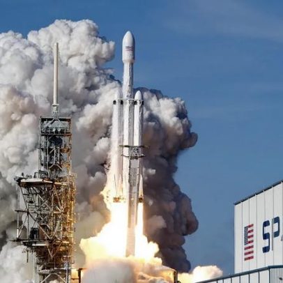 SpaceX apresenta pedido de bolsa; Musk traça caminho para bilhão