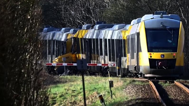 Dinamarca: colisão frontal entre dois comboios deixa vários feridos