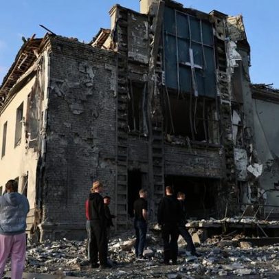 Ucrânia alvo de mais de 230 drones russos; Zelensky critica EUA pelo petróleo russo