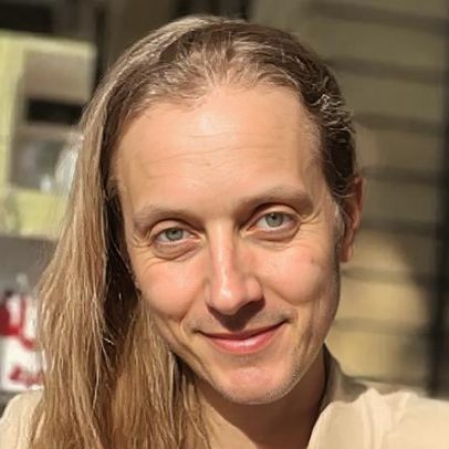 Milícia iraquiana ligada ao Irão promete libertação da jornalista raptada