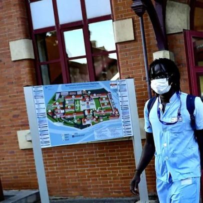 Espanha acelera acreditação para atrair médicos estrangeiros