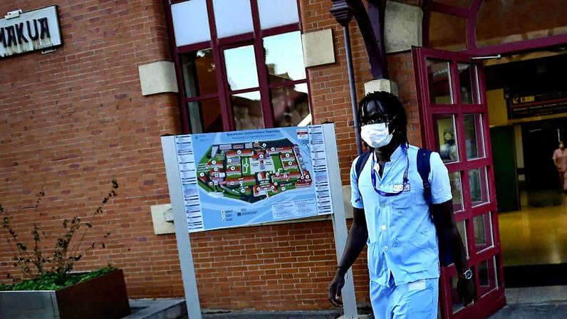 Espanha acelera acreditação para atrair médicos estrangeiros