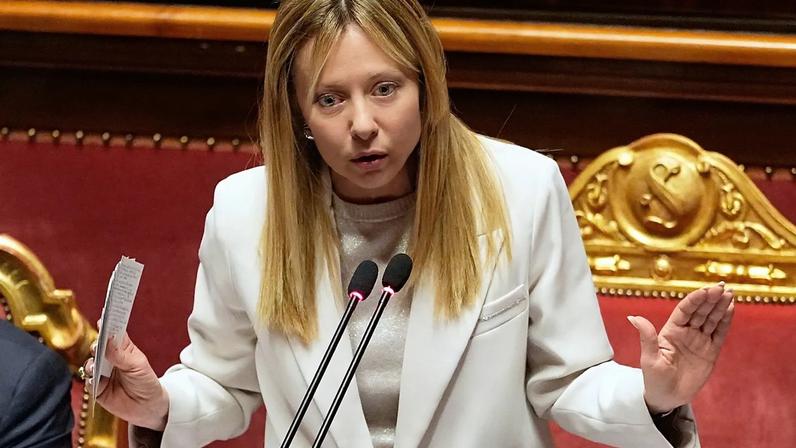 Meloni surpreende no Golfo Pérsico para debater segurança energética