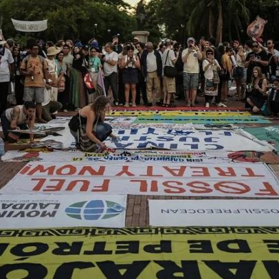 Organizadores da cimeira climática na Colômbia defendem abandonar combustíveis fósseis