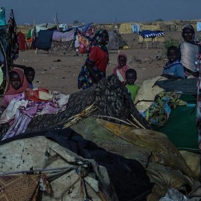 Darfur: reportagem fotográfica na linha da frente de uma guerra esquecida