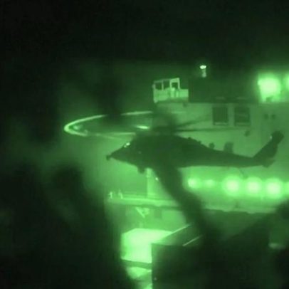 Marinha dos EUA dispara e captura cargueiro com bandeira iraniana