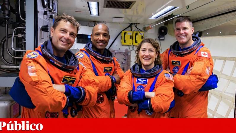 Os quatro astronautas que viajarão até à Lua: Reid Wiseman, Victor Glover, Christina Koch e Jeremy Hansen (da esquerda para a direita)