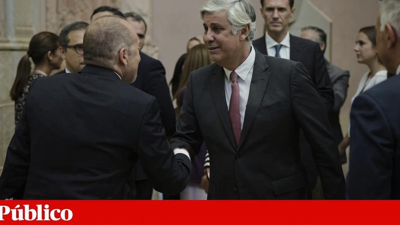 Governador do Banco de Portugal, Álvaro Santos Pereira, tem de responder sobre pensão de Centeno aos deputados