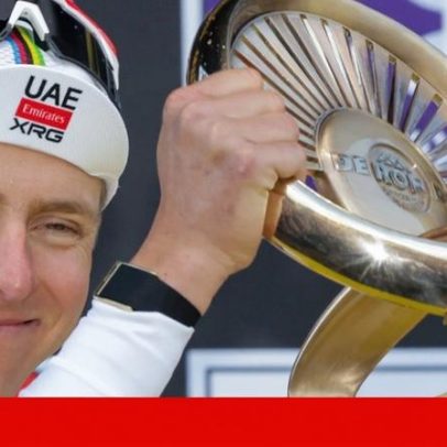 Triunfo na Volta à Flandres deixa Pogacar a sete Monumentos de Merckx