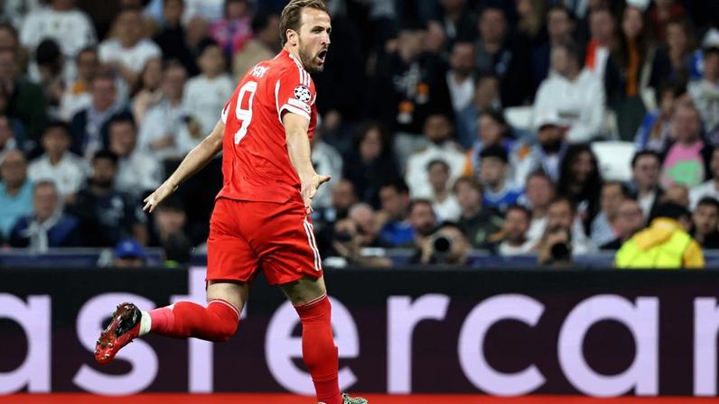 Kane marcou um dos golos do Bayern