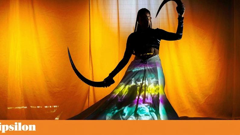 Reverberações prossegue o caminho iniciado por Wura Moraes em HENDA I XALA. Os cornos de palanca negra são um dos objectos comuns aos dois espectáculos