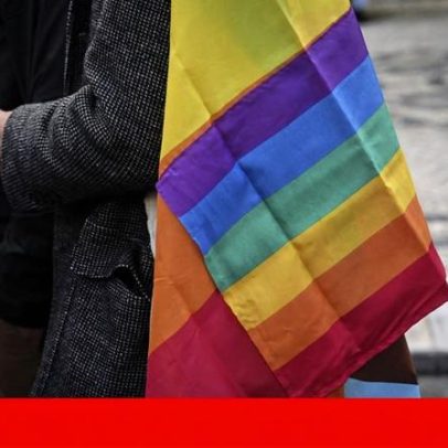 PS pede adiamento da discussão do CDS sobre bandeiras em edifícios públicos