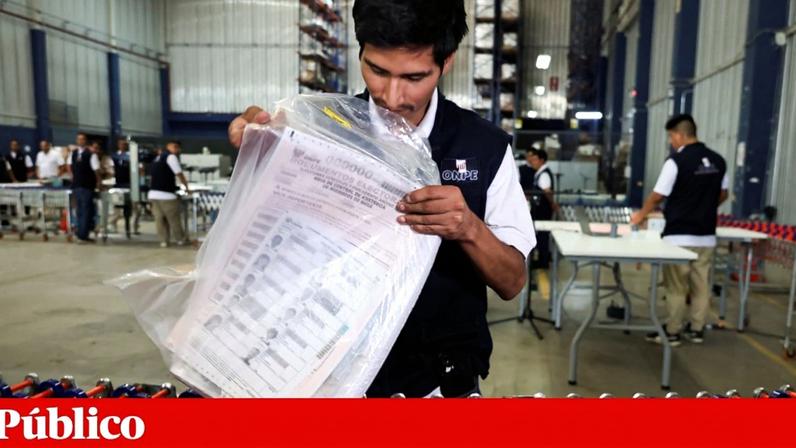 Peru vai a eleições com expectativa de encerrar década de instabilidade