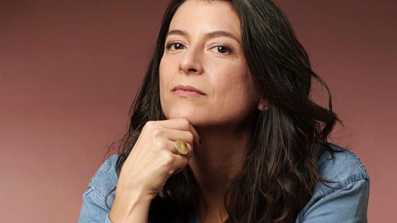 Samanta Schweblin vence prémio Aena de um milhão, setor reage com desconfiança