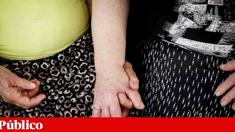 Estudo recomenda "a remoção de obstáculos económicos" a um convívio mais frequente com os amigos