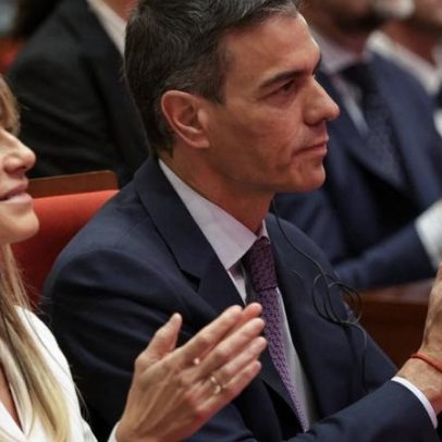 Mulher de Pedro Sánchez responde por corrupção e tráfico de influências com júri popular