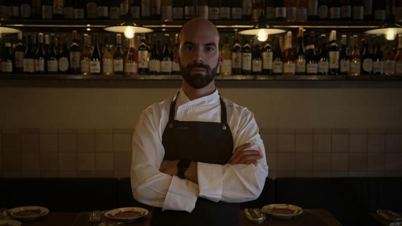 Luís Gaspar na cozinha do Pica-Pau