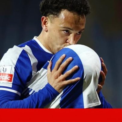 Pepê mantém título de homem do jogo e continua em forma