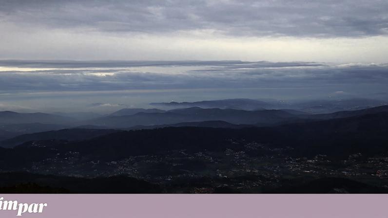 Resisto ao frio em busca de uma fotografia que cumpra os requisitos mínimos de fazer jus ao que observo