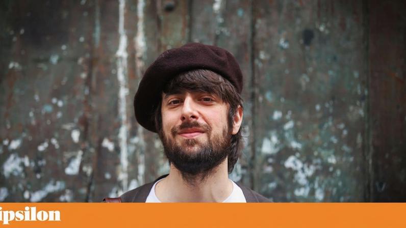 David Uclés é um fenómeno em Espanha, presença habitual nos media e nos tops de vendas