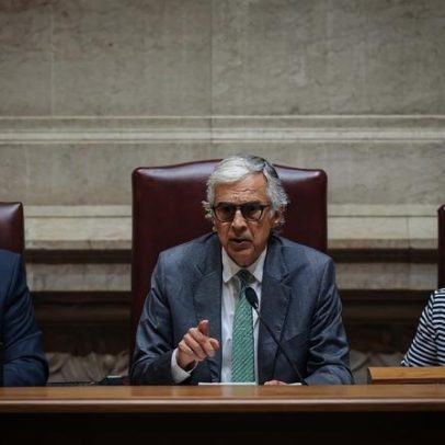 Aguiar-Branco propõe vedar alterações a votações após censura a Eva Cruzeiro