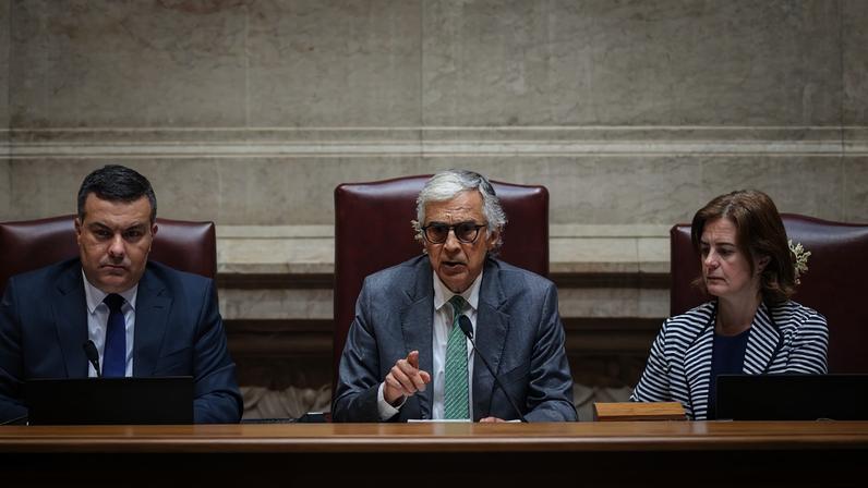 Aguiar-Branco propõe vedar alterações a votações após censura a Eva Cruzeiro