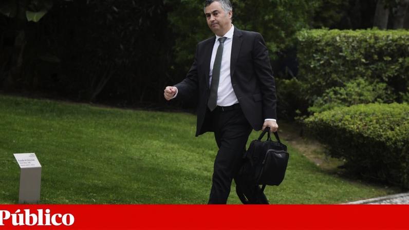 Directores de centros de investigação pedem apoios ao ministro da Educação, Ciência e Inovação, Fernando Alexandre