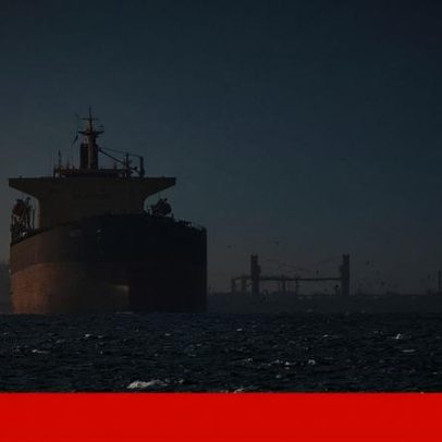 Trump celebra abertura do Estreito de Ormuz, mas bloqueio naval ao Irão continua