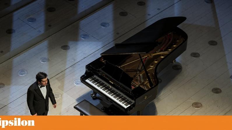 Kholodenko aproxima-se de Sokolov em popularidade