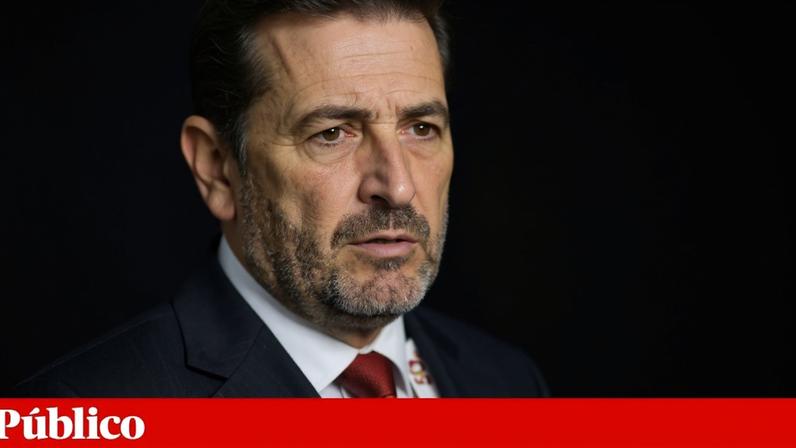 Sobre o escrutínio aos políticos, dirigente do PSD alega que há um "distanciamento que é exigível entre aqueles que governam e os que são governados"