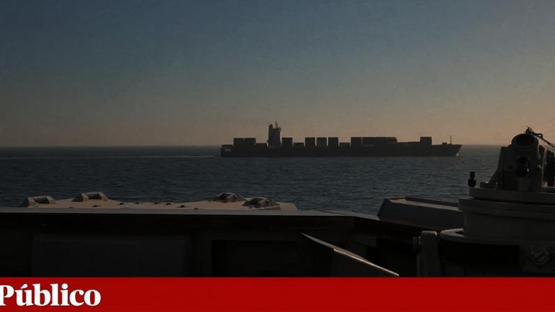 Navio foi interceptado por forças norte-americanas