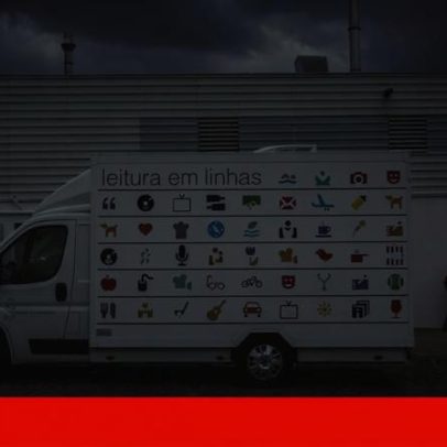 Biblioteca itinerante leva livros às fábricas de Santa Maria da Feira