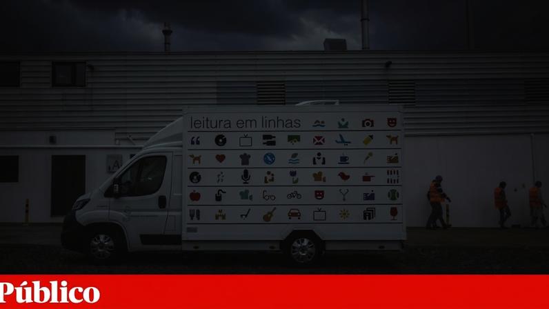 Biblioteca itinerante leva livros às fábricas de Santa Maria da Feira