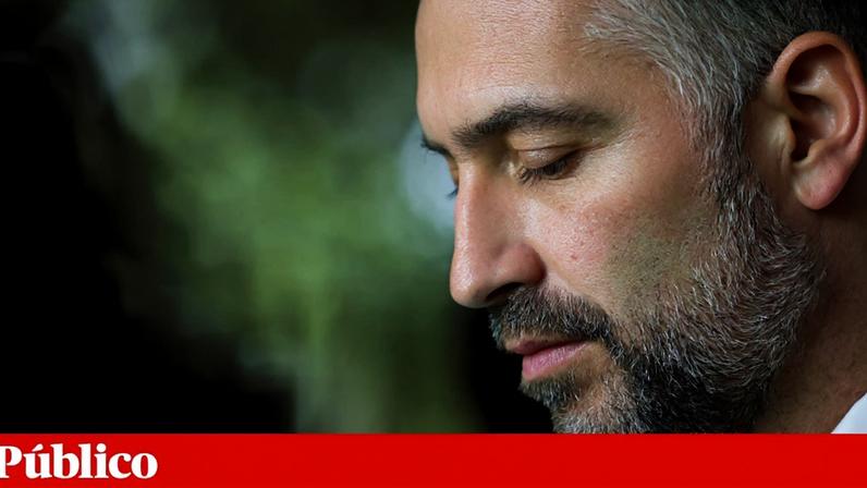 Pedro Nuno Santos regressa ao Parlamento e à política