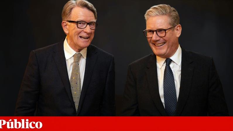 Peter Mandelson, ex-embaixador do Reino Unido nos EUA, e Keir Starmer, primeiro-ministro britânico, num encontro em Washington D.C., em Fevereiro de 2025