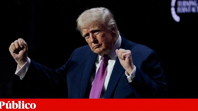 Irão e confronto com o Papa mantêm aprovação de Trump em mínimo histórico