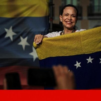 Luís Montenegro recebe María Corina Machado em São Bento