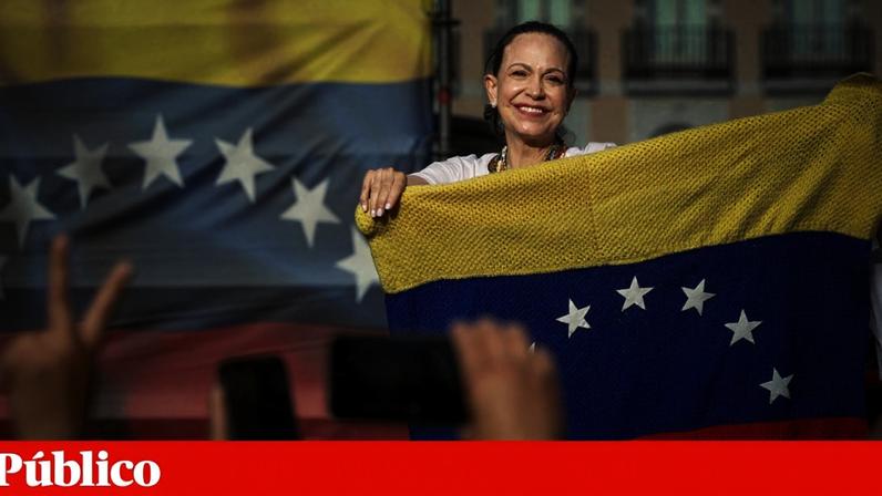 Luís Montenegro recebe María Corina Machado em São Bento
