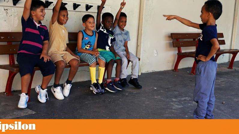 Crianças tratadas como diamantes na iniciativa Aprender