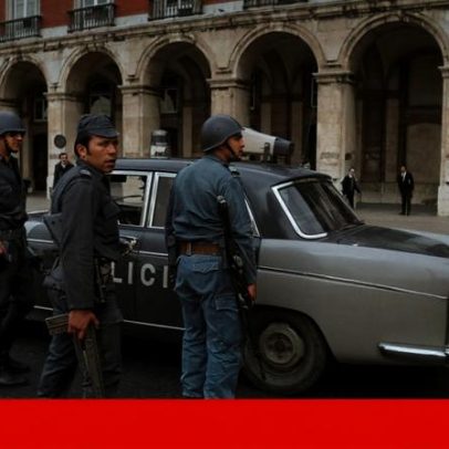 Vasco Lourenço debate o 25 de Abril na Secundária Camões
